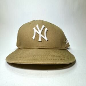 New Era New York Yankees Hat, Fitted Size 7 1/2, Tan White
